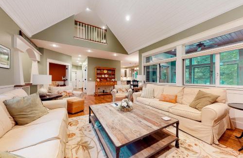 Glen Arbor House | Deer Park 15