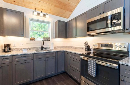Sullivan House | Deer Run Cabin! Summa