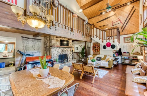 Sierra Cedars House | Del Carlo Lodge