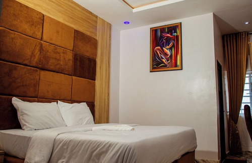 Alimosho Hotel | Del Migos Hotel & Suites