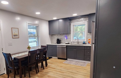 Meadow Bridge House | Delightful 3-bedroom Home on the New River