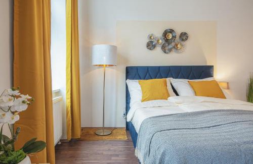 Wahring Apartment | Delightful Apartment - near subway