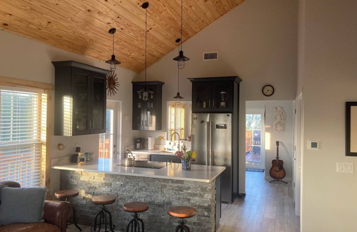 Volusia County House | Delightful bungalow in New Smyrna Beach