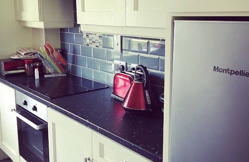 Kilfinane House | Delightful bungalow in a beautiful village setting.