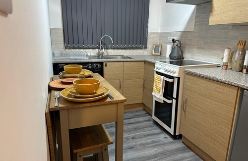 Leeds Apartment | Delightful Delta-studio Apt,walk-2leeds City,wifi