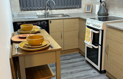 Leeds Apartment | Delightful Delta-studio Apt,walk-2leeds City,wifi