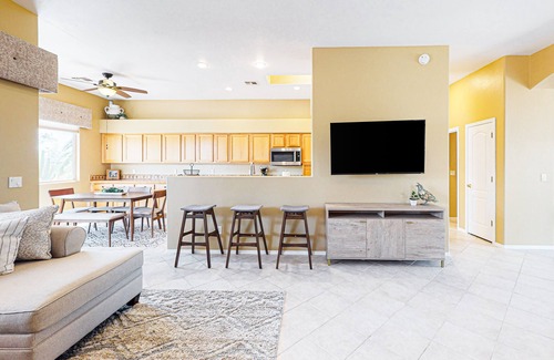 Dove Mountain House | Delightful home with backyard oasis - private pool with spa, cozy patio