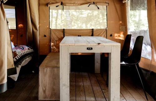 North Woodstock Other | Delightful Safari Tent with Fire Pit and Sauna in North Woodstock, New Hampshire
