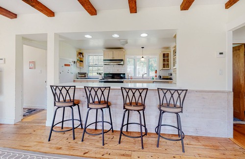 Jamaica House | Delightful updated farmhouse with original features, patio, and & W/D