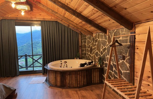 Ayder Hotel | Della Suit Bungalov