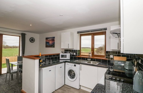 Brean Cottage | DELPHINE LODGE, MEADOW VIEW LODGES, pet friendly in Brean