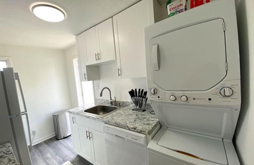 Delray Beach House | Delray Beach amazing house fits up to 8 people, works best for 5 - At Av 344