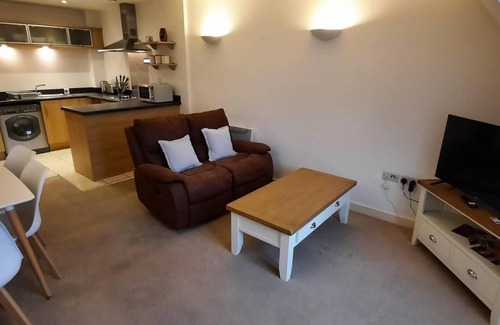 Northampton Apartment | Delta Five 1 Bedroom Flat