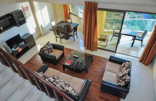 Safra Apartment | Deluxe 2 story loft Hotel