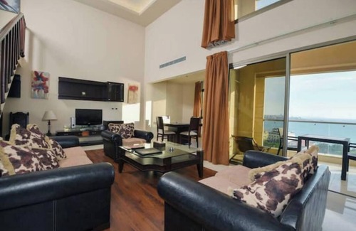 Safra Apartment | Deluxe 2 story loft Hotel