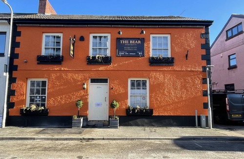 Llandovery Apartment | Deluxe, 4 Bed Apartment in the centre of Llandovery