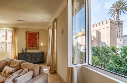 Santa Cruz Apartment | Deluxe Apartment Cathedral Views - PUERTA PRINCIPE LUXURY