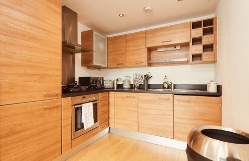 Leeds Apartment | Deluxe City Apt, Beautiful River View&free Parking