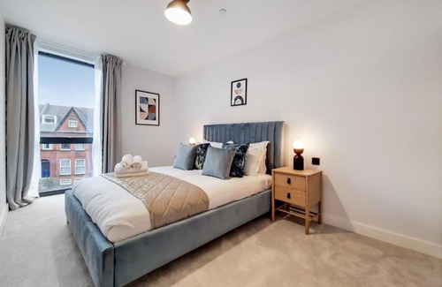 Harrow Apartment | Deluxe Harrow Wembley Apartment