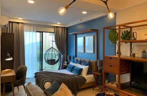 Kuantan Apartment | Deluxe Holiday Studio Suite at Timurbay with Seaview