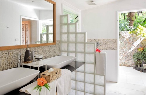 Na Sau Bay House | Deluxe Oceanfront Villa with indoor and outdoor private shower and private deck.