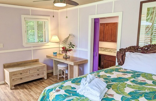 Kapoho Cabin | Deluxe Premium Cabin at Eco Retreat & Farm-Stay