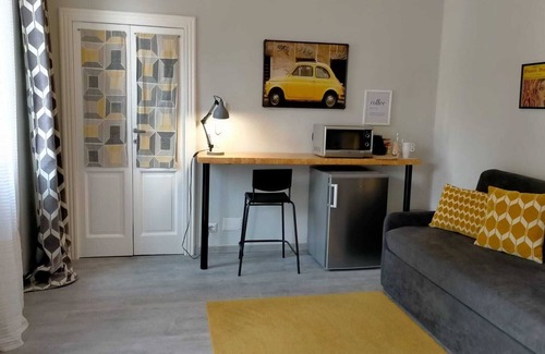 Seregno House | DELUXE ROOM BETWEEN MILANO AND COMO LAKE