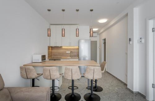 Mimice Apartment | Deluxe Seaview Villa KENNEDY III