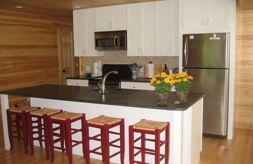 Southwest Harbor House | Deluxe Waterfront Cottage on Somes Sound
