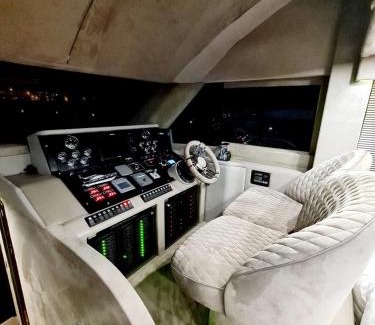Uskudar Boat Rental | Den Den İstanbul