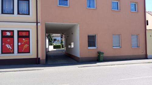 Pozega Apartment | Deniro Apartment