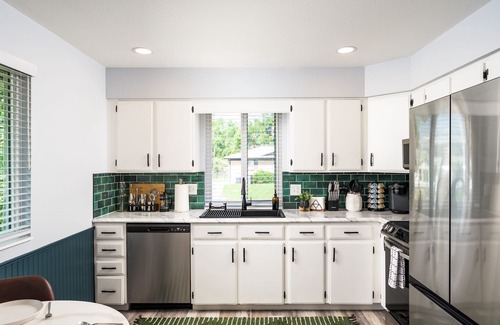 Berkley House | Denver Emerald - 2 Bedrooms/1 Full Bath/Sleeps 4 [Close to Downtown]