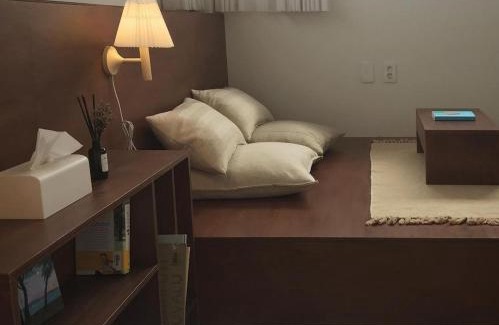 Aewol House | Deokin Mansion