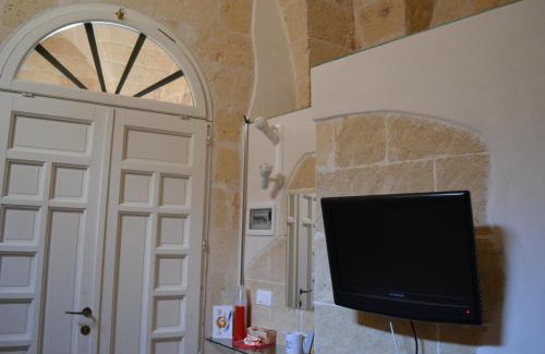 Manduria House | Depandance Economy