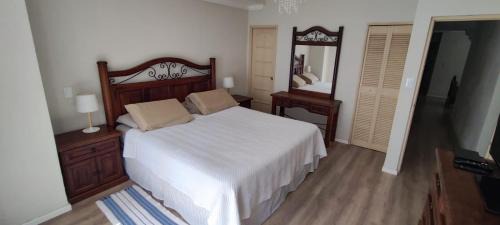 Santa Cruz Apartment | Departamento en Condominio Buganvillas