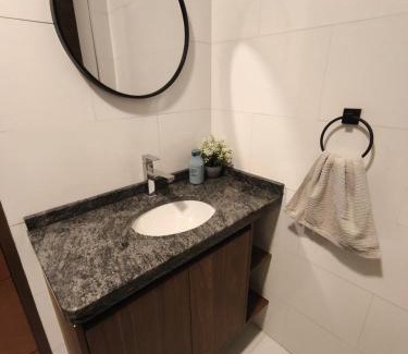 Cochabamba Apartment | Departamento bi-color