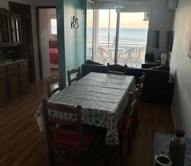 Monte Hermoso Apartment | Departamento frente al mar 1 B