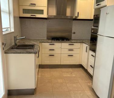 La Plata Apartment | Depto muy amplio y luminoso a metros del Pasaje Rodrigo y cerca de todo