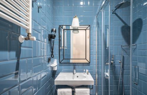 Rione XVIII Castro Pretorio House | Deseo Home