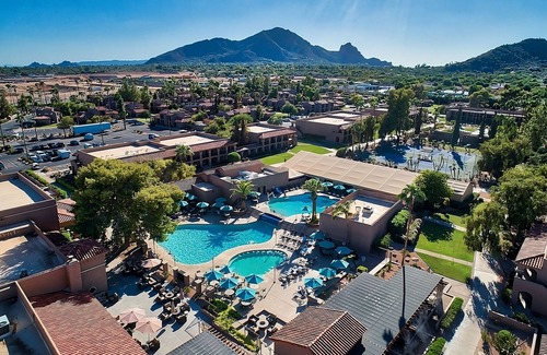 South Scottsdale Resort | Desert Adventure! 2 Serene Units, Picturesque Views, Spa, Bar, On-Site Dining