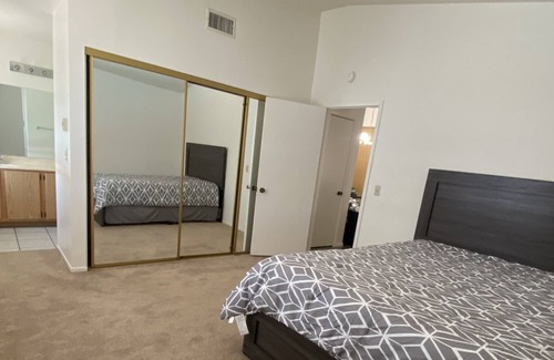 Imperial Condo | Desert Comfort!
