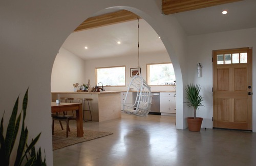 Morongo Valley House | Desert meets Mediterranean experience
