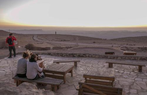 Mitzpe Ramon Cabin | Desert Shade camp חוות צל מדבר