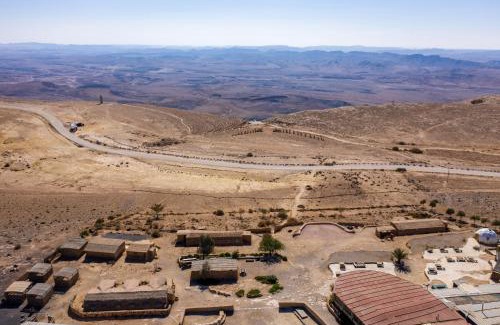Mitzpe Ramon Cabin | Desert Shade camp חוות צל מדבר