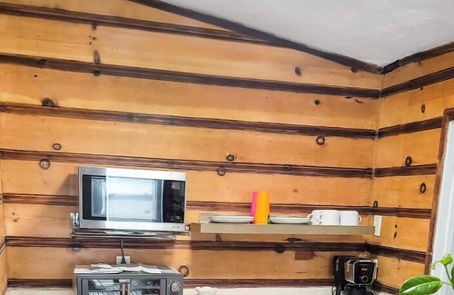 Twentynine Palms House | Desert Skies 2 BRs/2 Qn beds/1 bath with great views