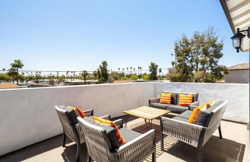 Southwest Village House | Desert Sky Luxury Pool & Spa Walk To Old Town!