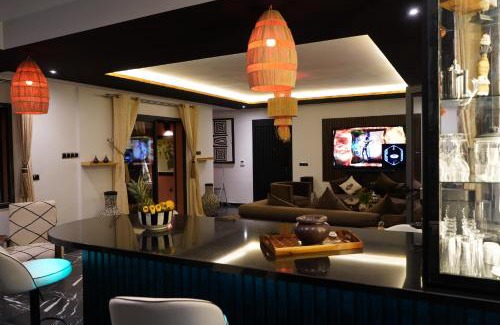 Semlalia Apartment | Design Art Gallery Apartment Marrakech swimming pool on the Roof