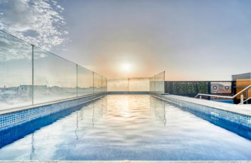 Semlalia Apartment | Design Art Gallery Apartment Marrakech swimming pool on the Roof