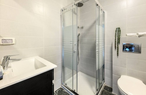Netanya Apartment | Designed 3 Bedroom Apartment in Frenkel