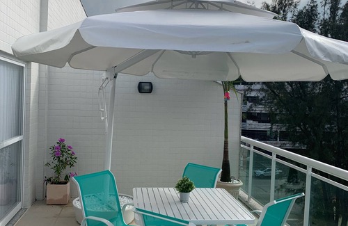 Recreio dos Bandeirantes Apartment | Designer Duplex 3bed 2.5 Bath Jacuzzi/Bbq - Cable tv - tours available